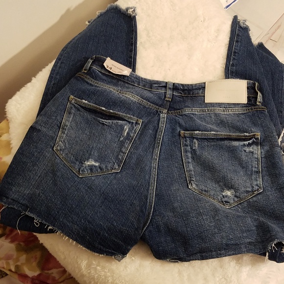 Brand new zara trafaluc Jean'short size 2 - Picture 5 of 6